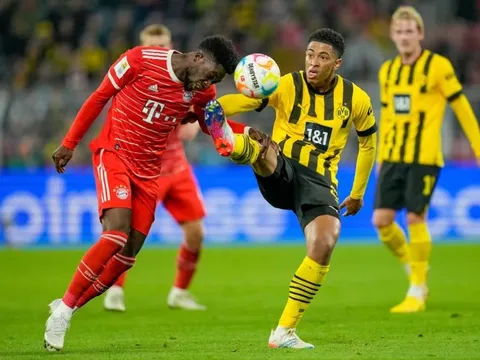 Bellingham xin lỗi Alphonso Davies