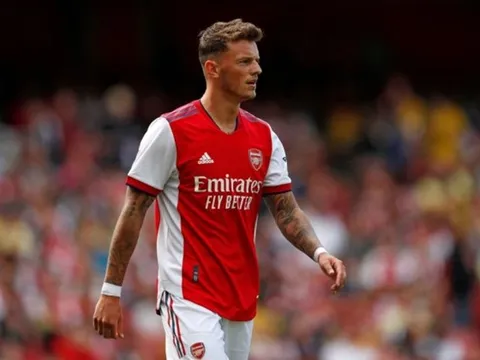 Ben White ra mắt, Arteta nói luôn 1 lời