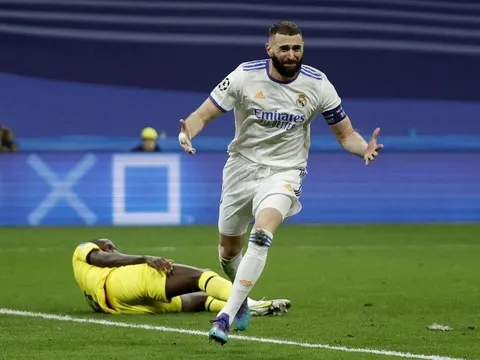 Benzema bám sát kỷ lục của Ronaldo ở knock out Champions League