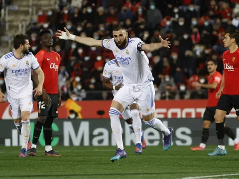 Benzema không đá trận El Clasico