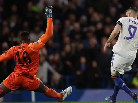 McManaman: "Chelsea không bình thường khi có quá nhiều lỗi"