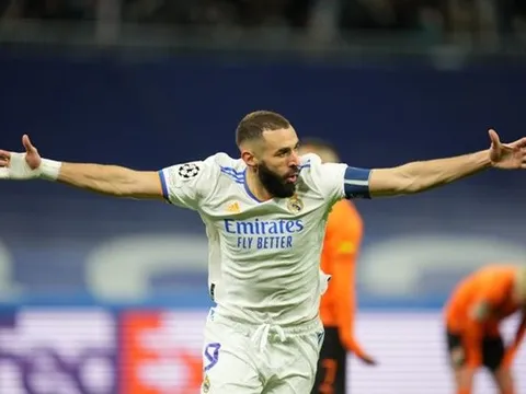 Benzema bị ngó lơ, người đại diện ngay lập tức tấn công FIFA
