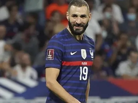 Benzema được chào đón khi trở lại Gerland