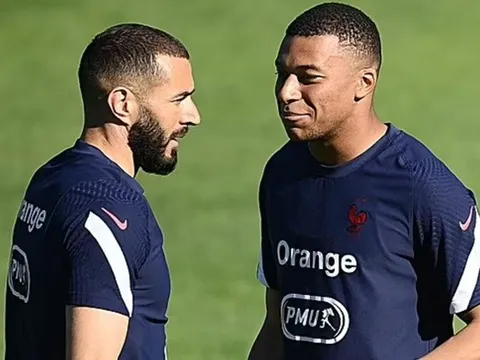 Benzema giúp Real "bôi trơn" thương vụ Mbappe