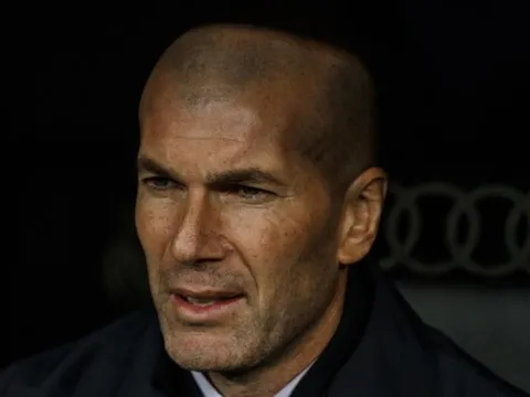 Bị Bilbao cầm hoà, Zidane xác nhận thông tin gây sốc với CĐV Real