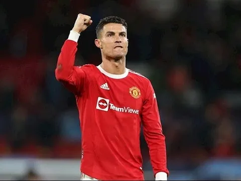 Bị chê hết thời, Ronaldo vẫn kiếm được thu nhập khủng