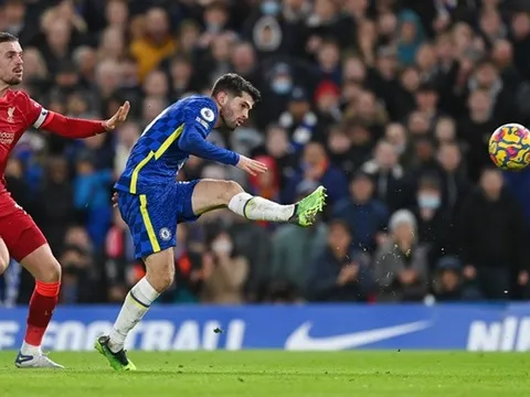 Bị Liverpool dẫn 2-0 sau 26 phút, Tuchel cảm thấy khó chịu