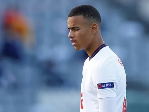 Bị loại khỏi tuyển Anh, sao trẻ M.U bất ngờ thẳng tay làm 1 điều