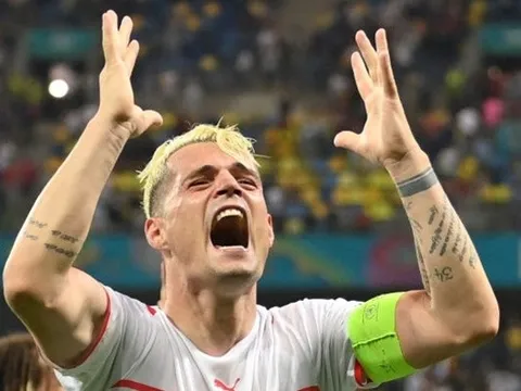 Bị treo giò, Xhaka xuống sân làm 1 chuyện trong trận TBN - Thụy Sĩ