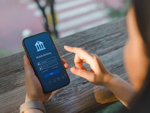 Bị truy nã vì không trả 495 triệu đồng chuyển khoản nhầm: Vụ việc gây xôn xao dư luận