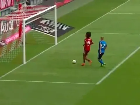 Hóa Balotelli, sao trẻ Bayern tự biến mình thành trò hề