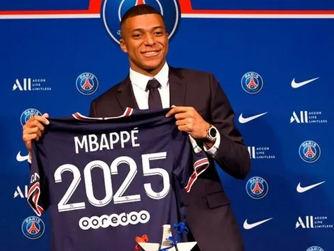Biểu tượng Mbappe khuấy động bầu không khí điên rồ nhất tại Paris
