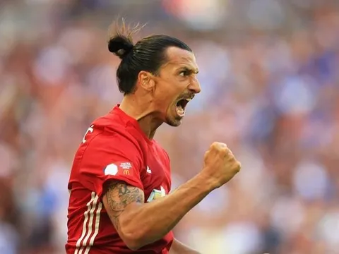 Bỏ rơi Man Utd, Ibrahmovic "thả thính" với...