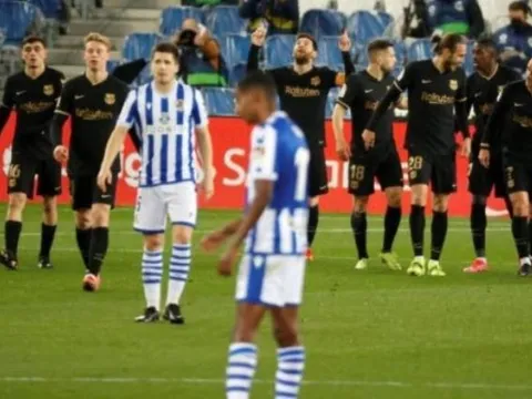 Bộ tam biến ảo, Barcelona 'đánh tennis' trước Real Sociedad