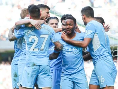 'Bỏ túi' hiện tượng, Man City bứt ra khỏi Liverpool