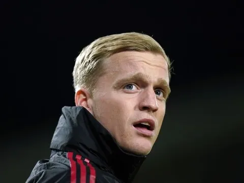 Bố vợ tương lai can thiệp, sao M.U gần cánh cửa rời Old Trafford