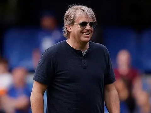 Lệnh thanh trừng chóng mặt và tàn nhẫn ở Chelsea