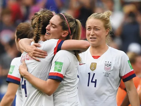 Bóng đá Mỹ rúng động vì lạm dụng tình dục