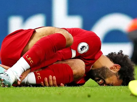 SỐC! Phản pháo Klopp, Rodgers nói lời khó tin về pha 'triệt hạ' Salah của học trò