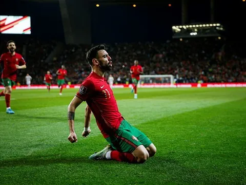 Bruno Fernandes làm "siêu cò" bất thành cho Man United