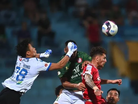 Bùi Tiến Dũng mắc sai lầm khiến đội nhà thua Viettel