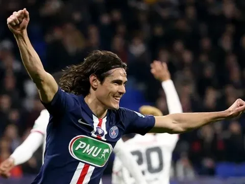 Gặp khó vì Martinez, Barca mừng rỡ khi sát thủ khét tiếng tự "dâng mình"