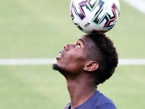 Bước ngoặt tương lai Pogba tại Man Utd xuất hiện