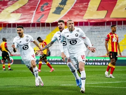 Đỉnh hơn Neymar gấp bội, 'trọng pháo' 35 tuổi khiến PSG lo lắng tột độ