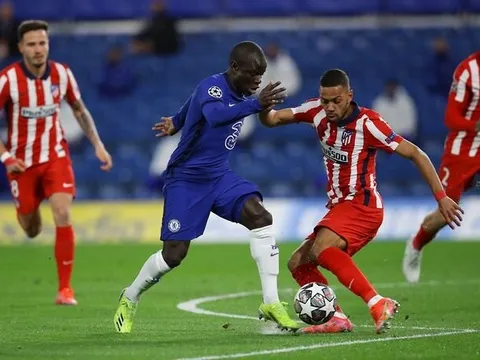 Bứt tốc kinh hoàng phút 94, Kante khiến đối thủ choáng váng