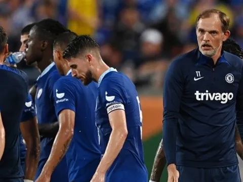"Thua trận này, Chelsea có thể mua sắm điên cuồng trong tháng 8"