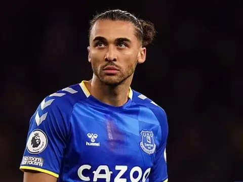 Arsenal tiếp tục theo sát tiền đạo Everton