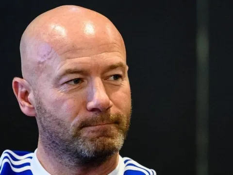 "Cấm các CLB đó tham dự Premier League ngay lập tức!"