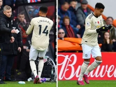 Cạn lời! Solskjaer trao tờ giấy bí ẩn, Lingard ngơ ngác đọc không hiểu