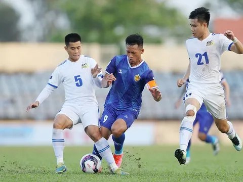 CLB Quảng Nam thất bại vì sai lầm của hàng thủ