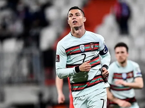 Cảnh sát phát hiện 50 gói cocaine đề tên CR7