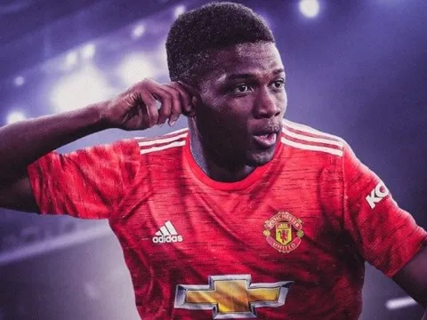 Cập bến Man Utd, sức hút của "thần đồng" sinh năm 2002 tăng vọt