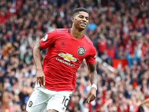 Solskjaer: "Cậu ấy chạy nước rút 45m để đuổi theo bóng"