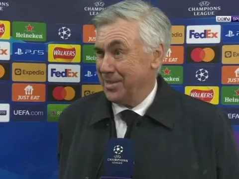 HLV Ancelotti nói sau trận Man City 4-3 Real: "Cậu ta là ai?"