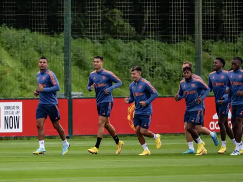 Casemiro hy vọng Ronaldo ở lại MU