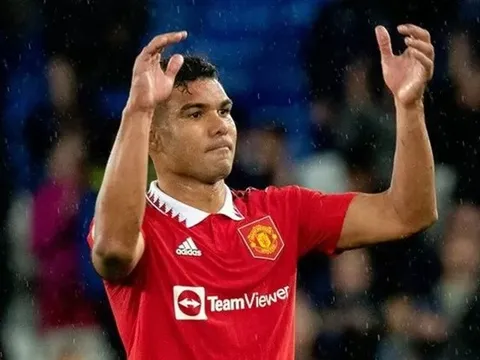 Casemiro xuất sắc, cân tất mọi việc ở Man Utd