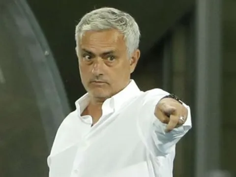 Sau tất cả, Casillas công khai sự thật về Mourinho