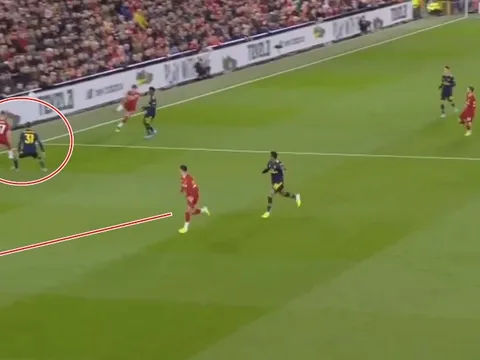 'Chamberlain đã làm điều đó đến 3 lần trước khi Arsenal thủng lưới'