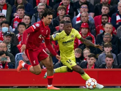 Chuyền như 'hack', Ter Stegen góp công lớn vào siêu phẩm của Griezmann