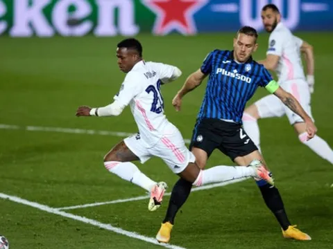 Công nghệ VAR gây tranh cãi trong trận Real - Atalanta