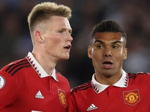 Ten Hag ca ngợi cầu thủ bị ảnh hưởng bởi Casemiro