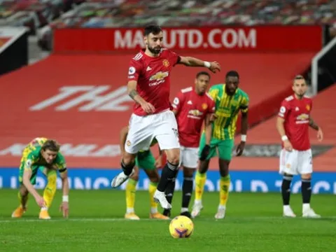 Sau 2 tuần, cựu sao Man Utd vẫn hậm hực vì bị Bruno Fernandes sút tung lưới