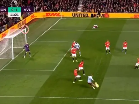 'Góc hẹp nhưng De Gea không thể chạm tới bóng'