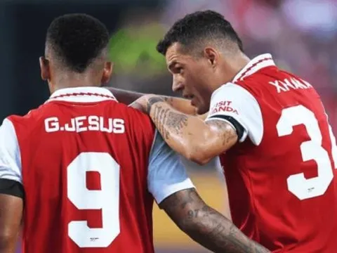 "Cậu ấy đang tận hưởng vai trò tấn công ở Arsenal"