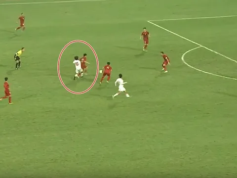 'Cậu ấy làm lu mờ người chơi hay nhất Châu Á năm 2016'