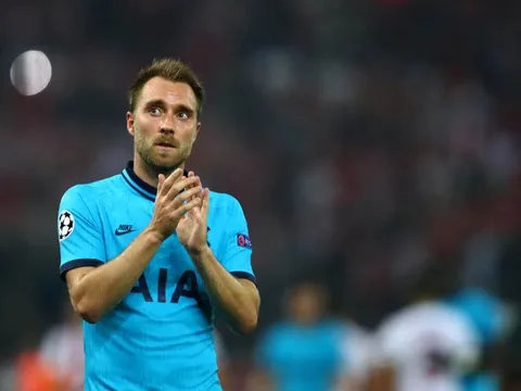 "Cậu ấy nên chọn Bayern chứ đừng đến Real chỉ để bán áo"